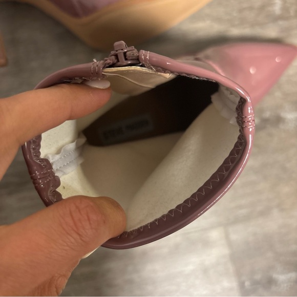 Steve Madden Elwyn Skin Tight Ankle Bootie Glossy Mauve Heeled Boots Size 8.5 - Picture 7 of 9